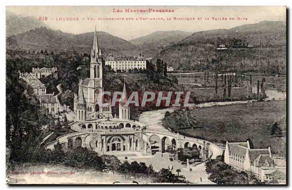 Lourdes - La Basilique - - CPA 