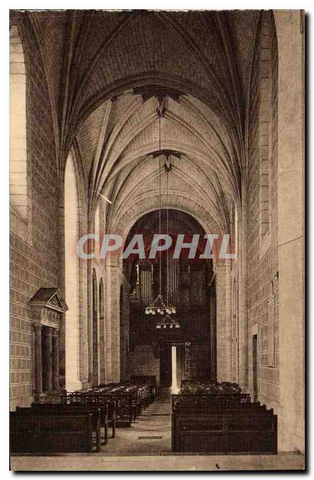 Nef de l'Eglise abbatiale St Pierre de Solesmes - CPA 