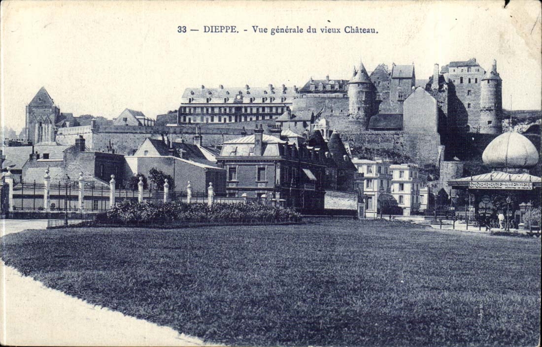 Dieppe CPA Vue generale du vieux chateau