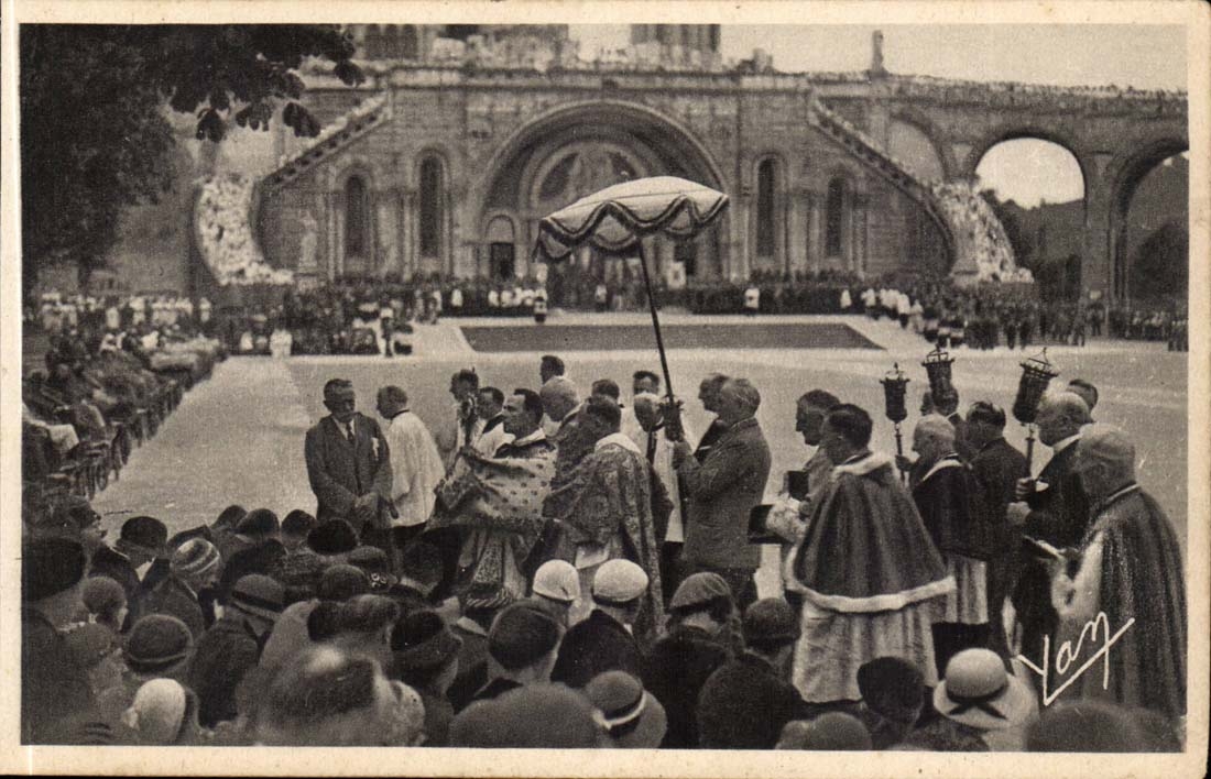 Lourdes CPA Benediction des malades 