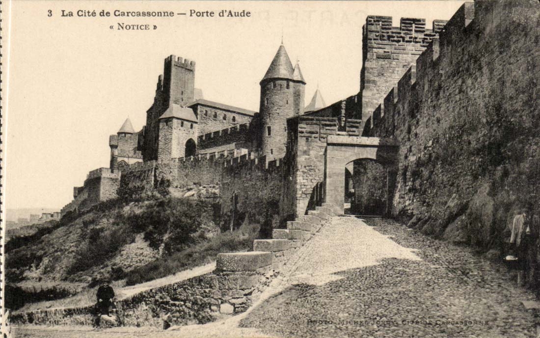 Carcassonne — Porte d'Aude — Notice — Photo Michel Jordy
