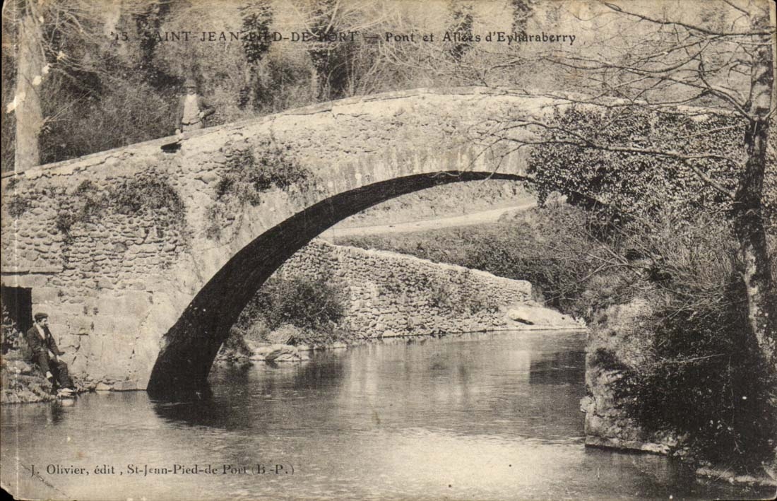 Saint Jean de port CPA Pont et allees d'Eyharaberry