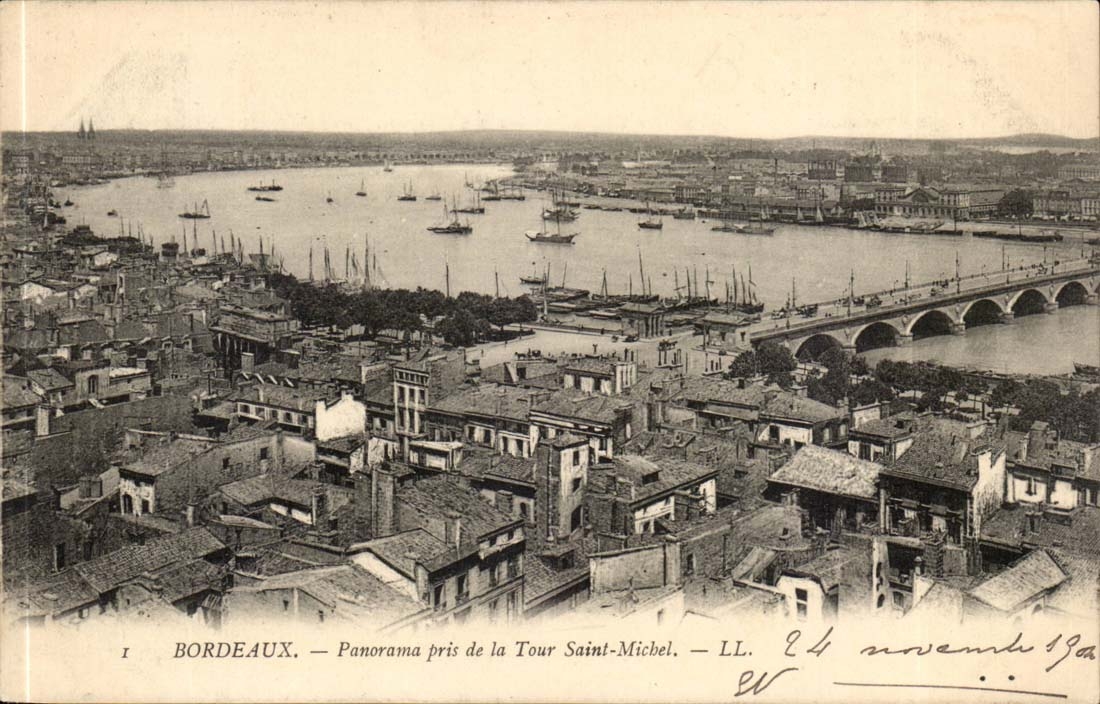 Bordeaux CPA Panorama pris de la Tour St michel