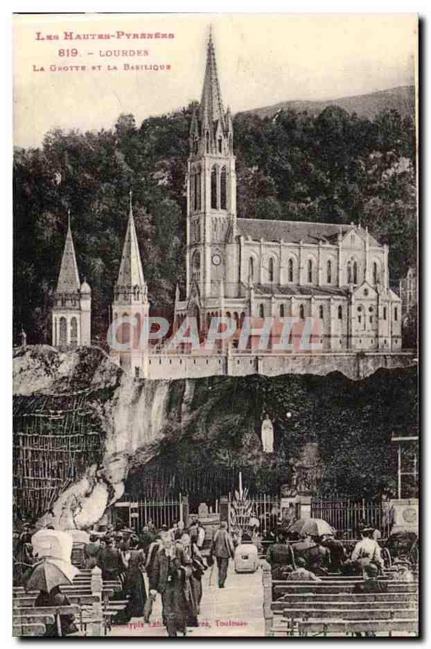 Lourdes CPA la grotte et la basilique