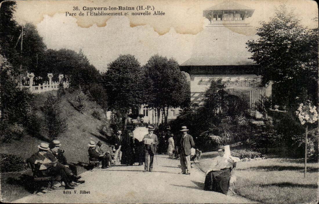 CApvern les Bains CPA Parc de l'etablissement et nouvelle allee