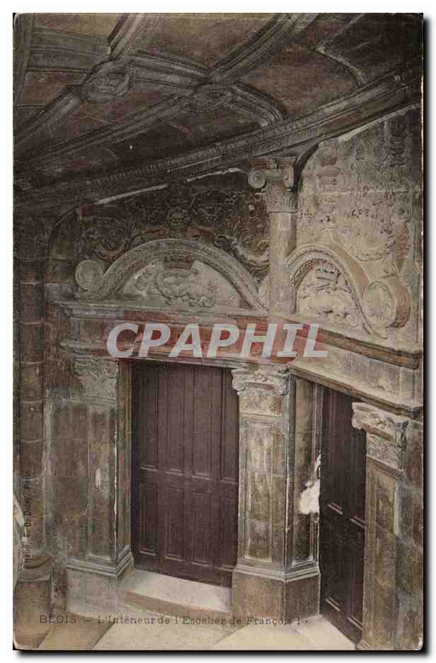 Blois - L'Interieur de l'escalier de Francois I - CPA 