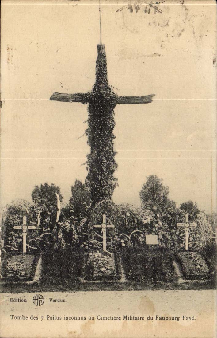 Tombe des 7 Poilus inconnus — Cimetière Militaire du Faubourg Pavé — Édition Verdun