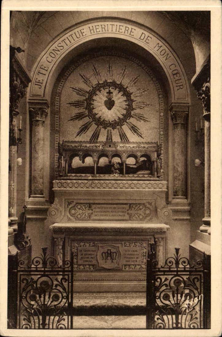 Chapelle de la Visitation à Paray-le-Monial — Sanctuaire du Cœur de Marie — Éditions d'Art VIN, Paris