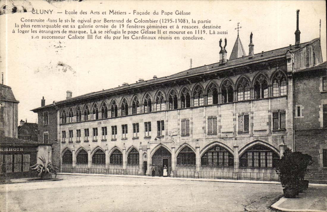 Cluny — École des Arts et Métiers — Façade du Pape Gélase
