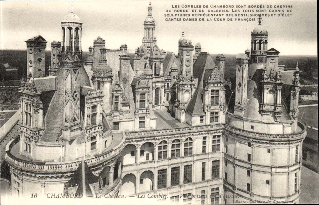 Chambord - Les Combles sont Bordes de Chemins de Ronde - CPA 