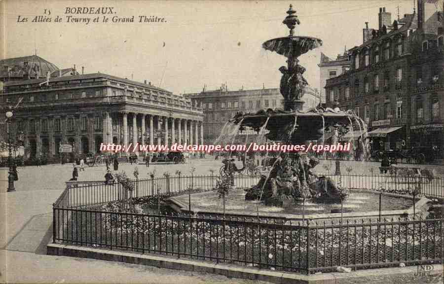 Bordeaux CPA Les allees de Tourny et le grand theatre