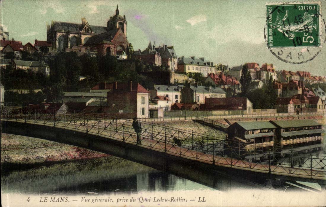 Le Mans CPA Vue generale prise du quai Ledru Rollin