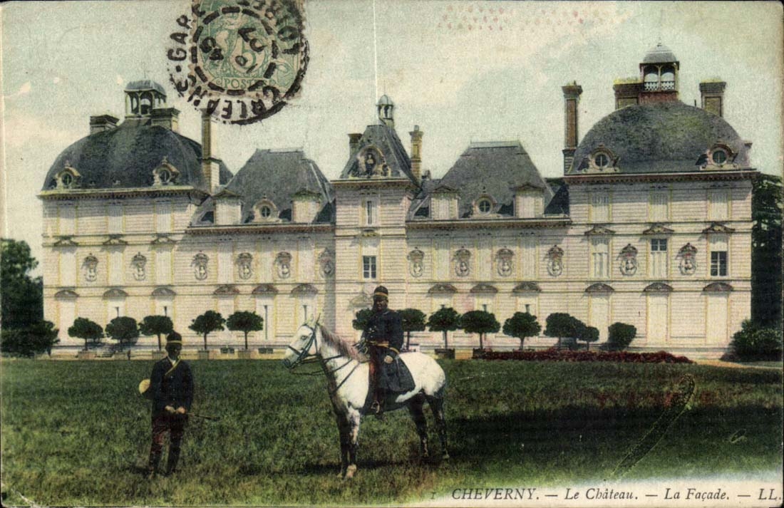 Cheverny — Le Château — La Façade — LL.