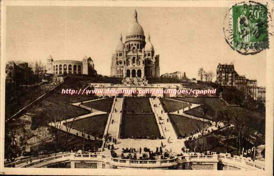 Paris - 18 Vue Generale du sacre Coeur et l'Escalier Monumental - CPA 
