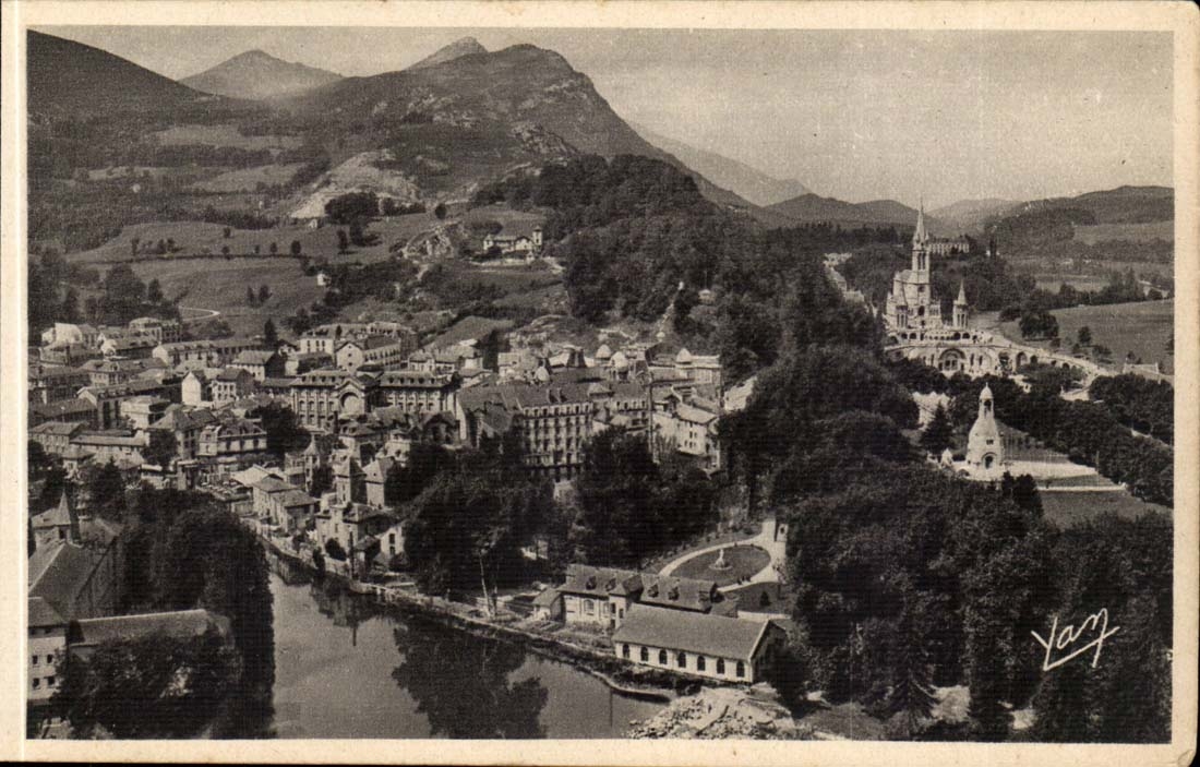 Lourdes - Vue Generale prise du Chteau Fort - CPA 