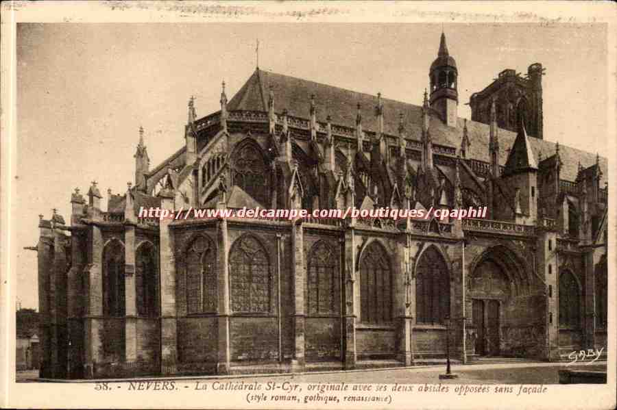 Nevers - Kathedrale St-Cyr, original mit zwei gegenüberliegenden Abteien ohne Fassade (Stil: romanisch, gotisch, Renaissance)