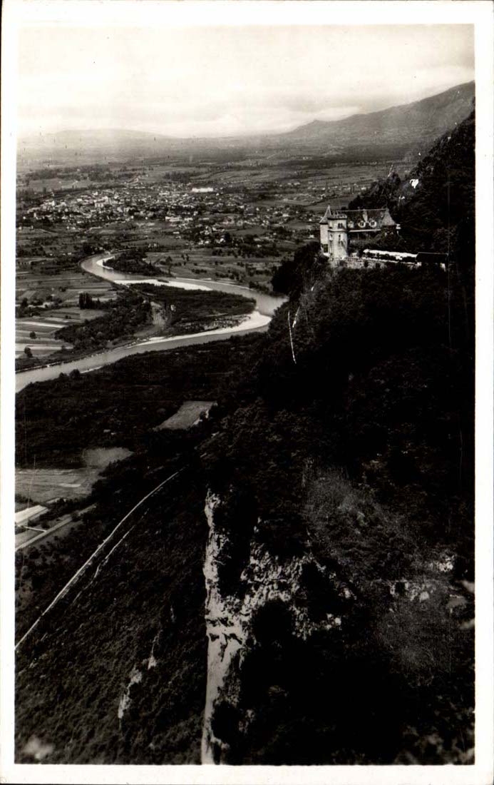 Monnetier (Haute-Savoie) — L'Hôtel du Château, vue sur l'Arve et Annemasse — Collection HAUER-Mornier