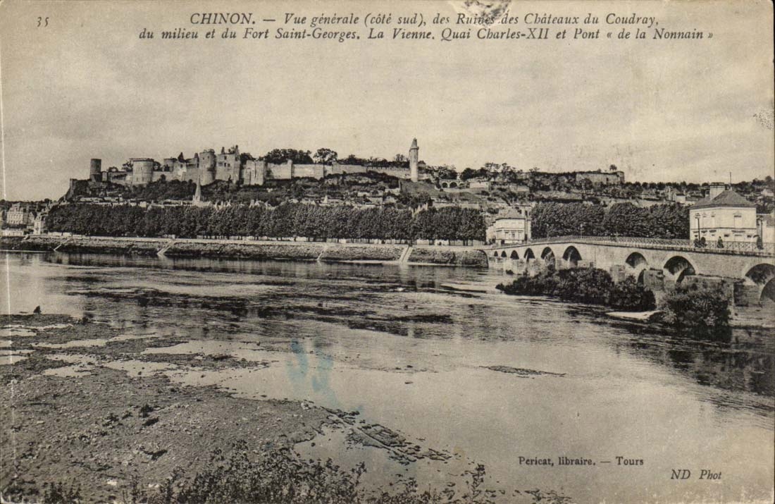 Chinon - Vue Generale des Ruines du Coudray du milieu et du Fort Saint Georges - La Vienne Quai Charles - CPA 