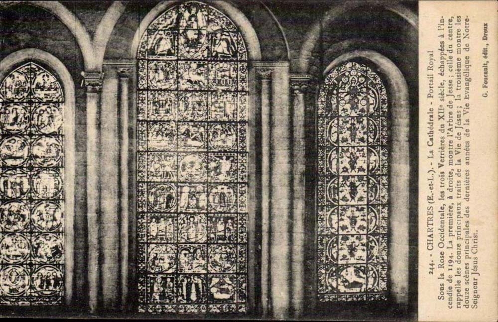 Chartres (E-et-L) - La Cathédrale - Portail Royal - Les trois verrières du XIIIe siècle
