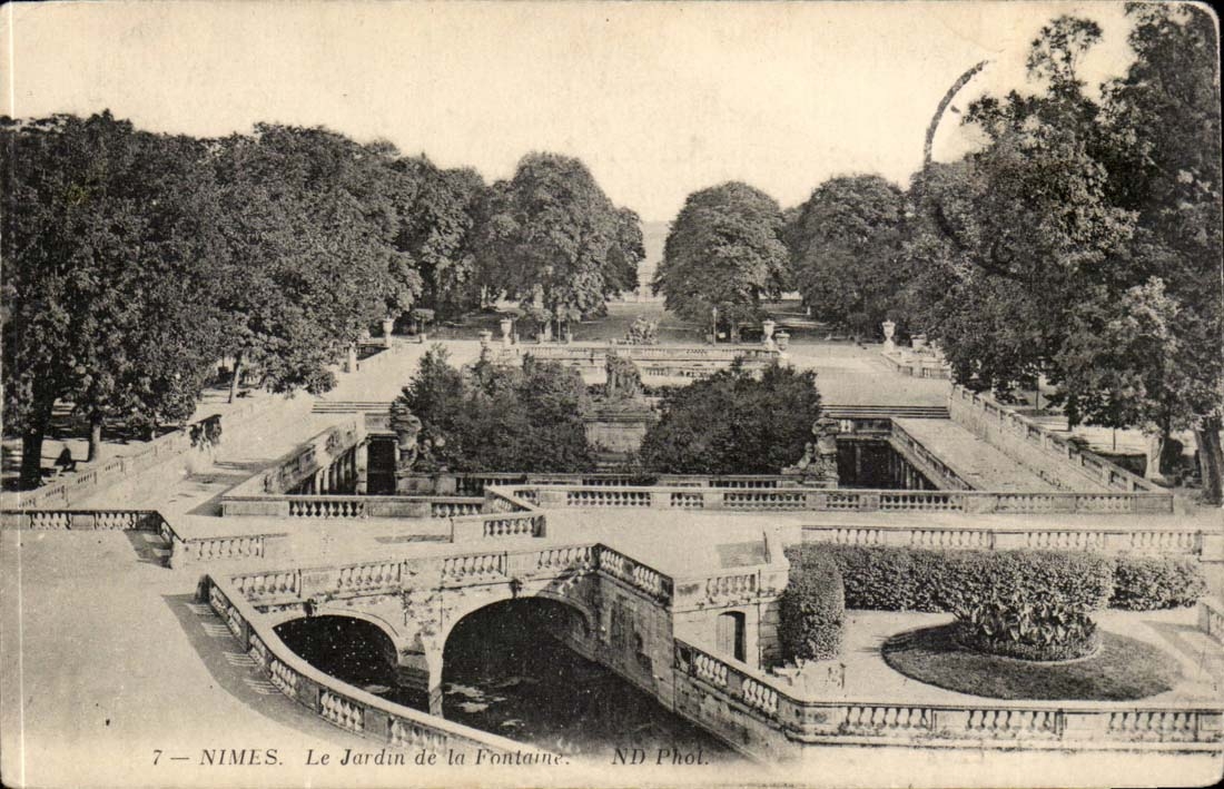 Nîmes — Le Jardin de la Fontaine — ND Phol. n°7