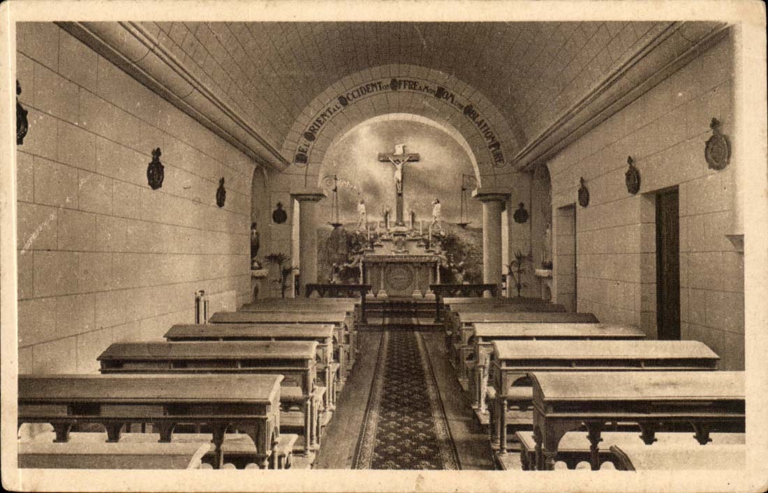 Loublande CPA Cholet Ouvroir missionnaire du sacre coeur l'interieur de la chapelle