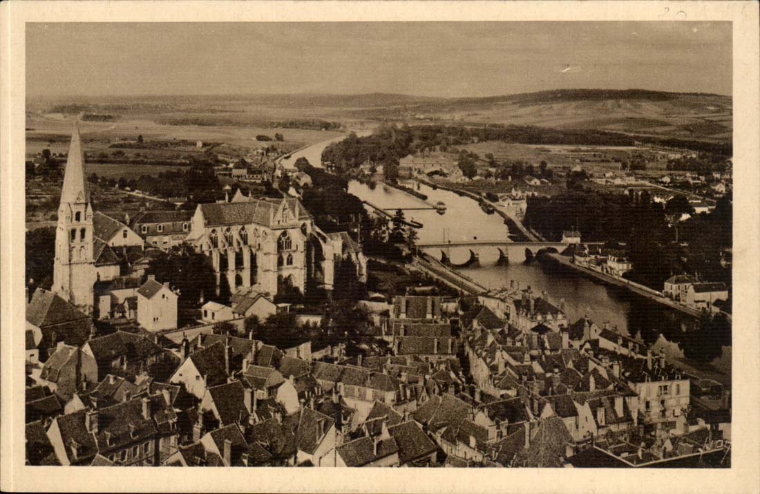 Auxerre (Yonne) — Vue panoramique — Les Éditions d'Art 'YONNE', Paris