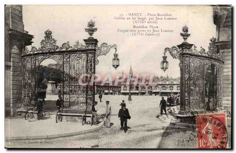 Nancy - Place Stanislas - Grilles en fer forges - par Jean Lamour CPA 