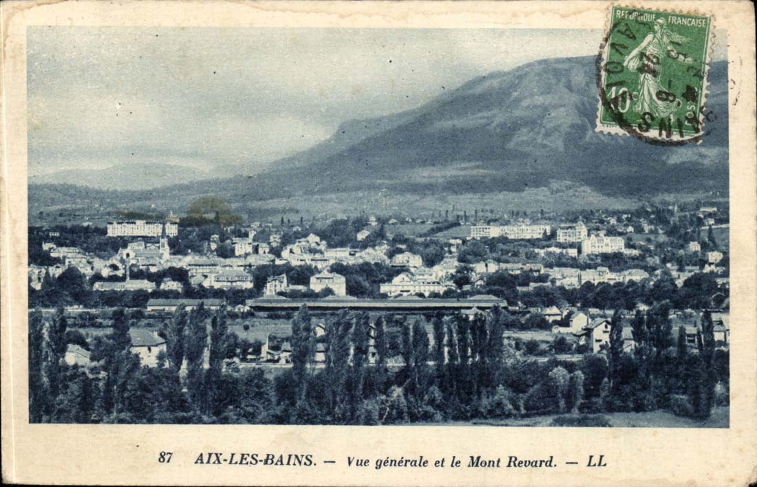Aix les Bains CPA Vue generale et el Mont Revard