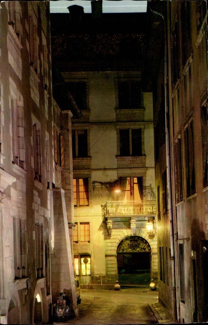 Suisse Geneve CPM Rue du soleil levant