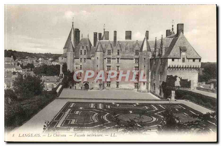 Langeais CPA Le chateau Facade interieure