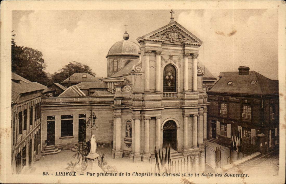 Lisieux — Vue générale de la Chapelle du Carmel et de la Salle des Souvenirs — G. Artaud, éditeur