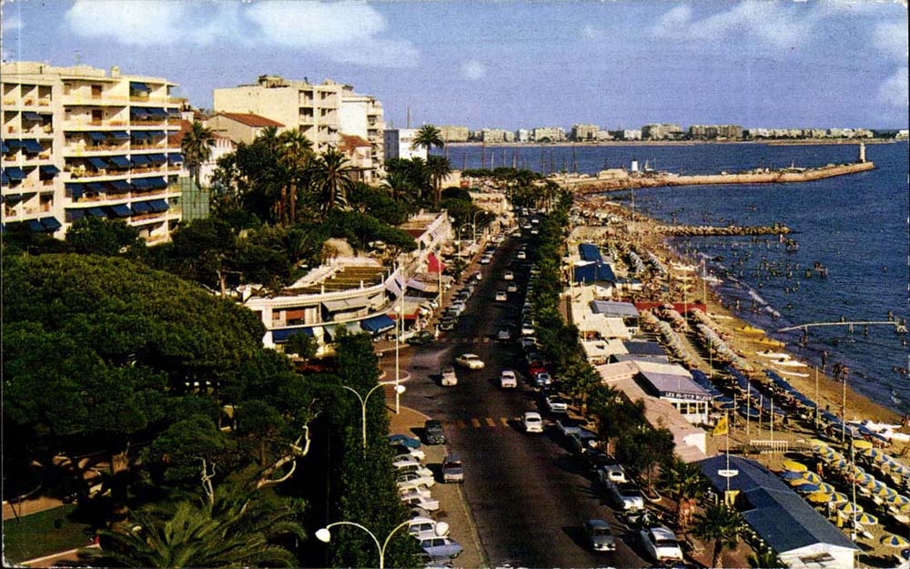 Cannes CPA La plage du Midi le boulevard J Hibert