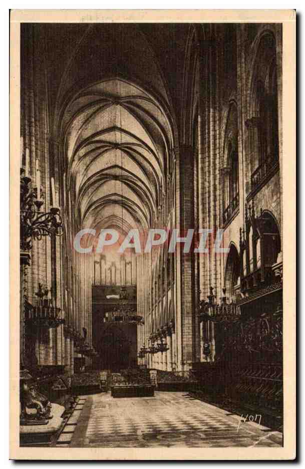 Paris CPA Interieur de Notre Dame