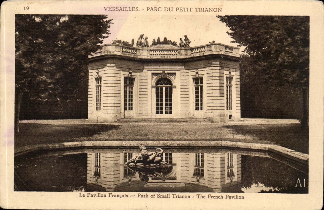 Versailles CPA Parc du petit TRianon Le pavillon francais