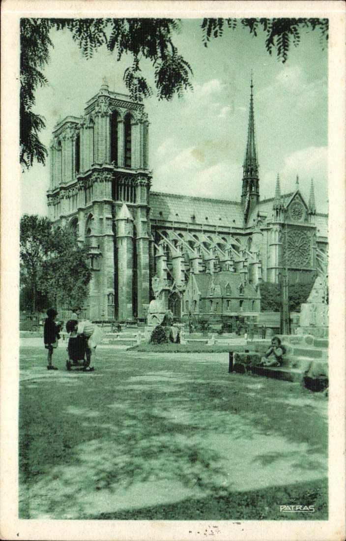 Paris CPA Vue du square Saint Julien le Pauvre Notre Dame