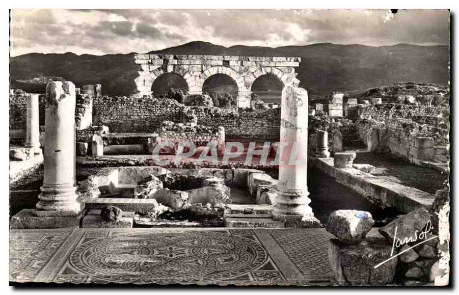 Maroc CPA De la maison des travaux d'Hercule vue sur le Decumanus