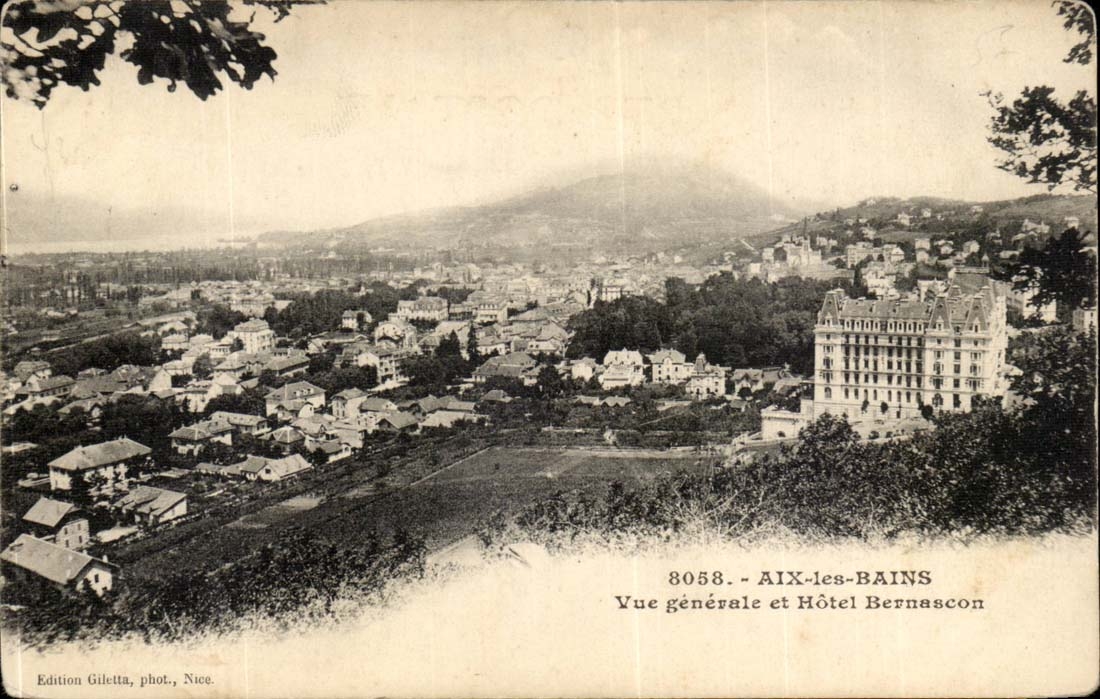 Aix les Bains CPA Vue generale et Hotel Bernascon
