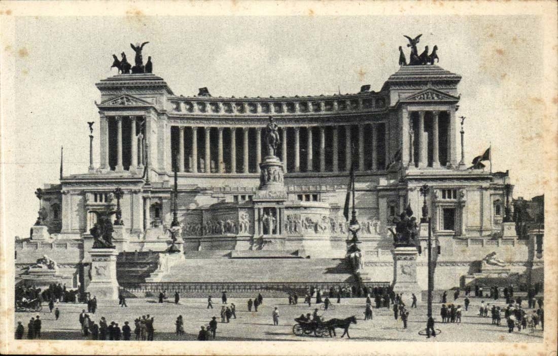 Italie Italie Roma CPA Monumento a Vittorio Emanuele II