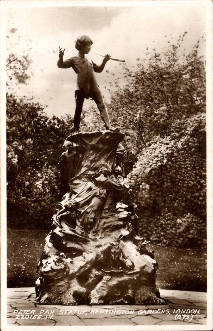 Great BRitain London Londres CPA Peter Pan statue Kensington Gardens 