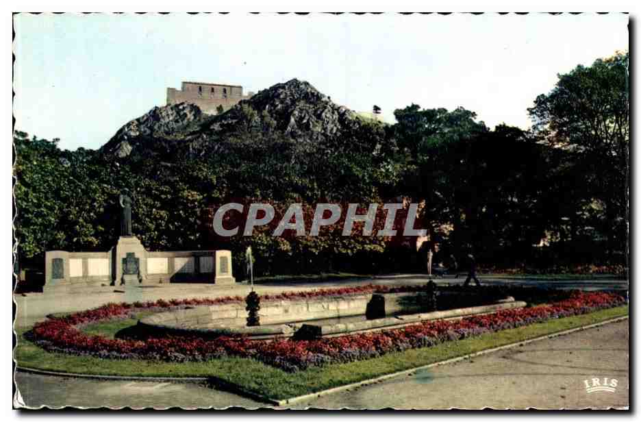 Cherbourg CPA Le jardin public et la montagne du Roule