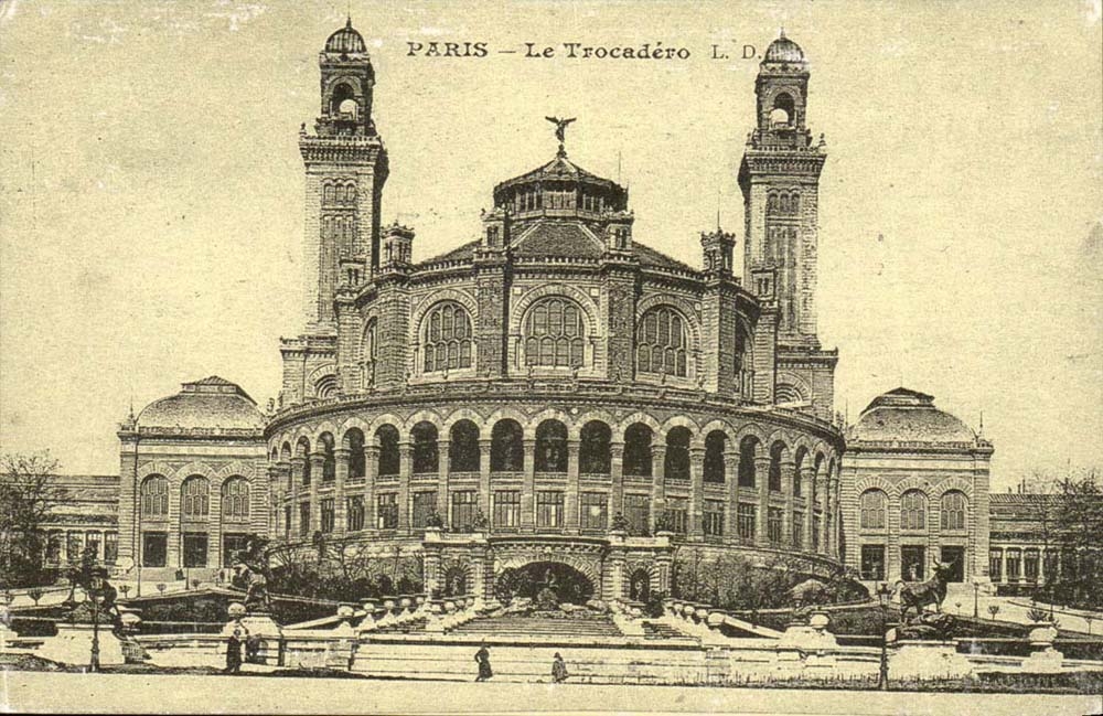REPRODUCTION Paris CPA Le Trocadero