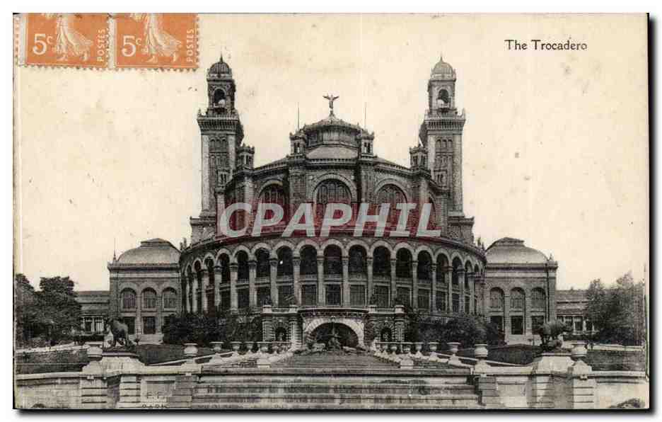 Paris CPA Le Trocadero construit en 1878 sur l'emplacement d'anciennes carrieres