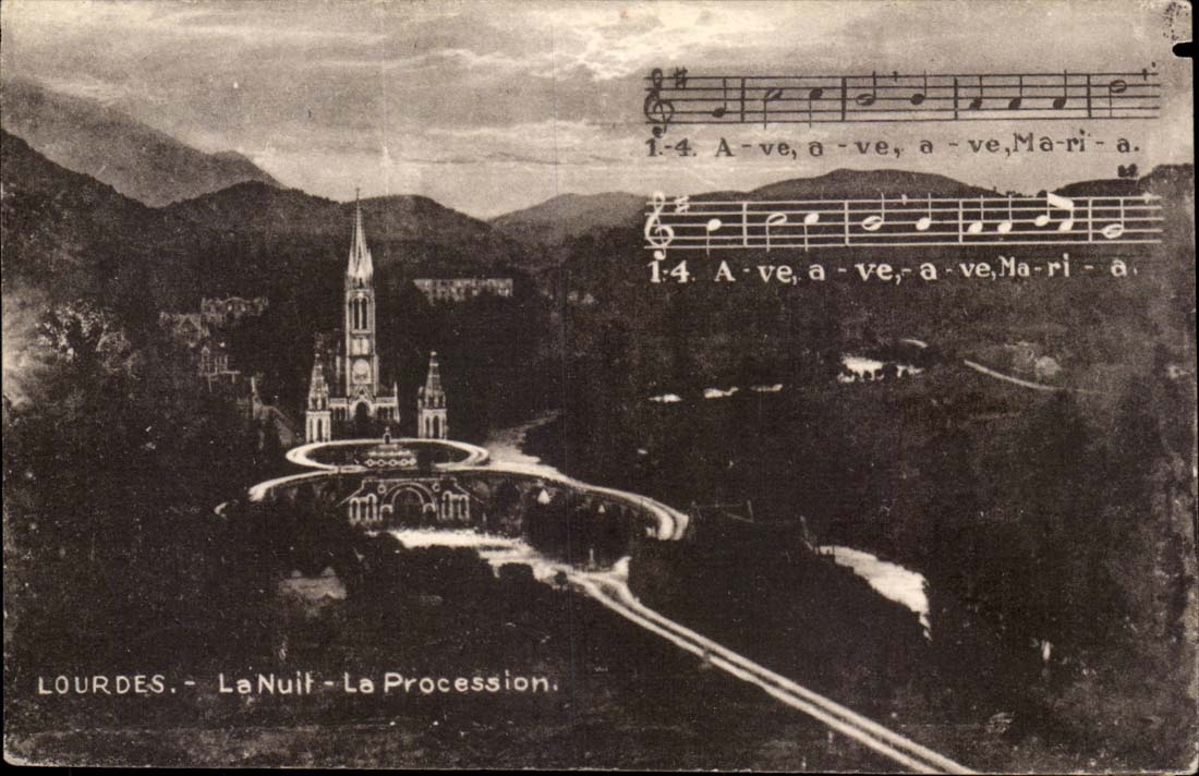 Lourdes CPA La nuit La procession