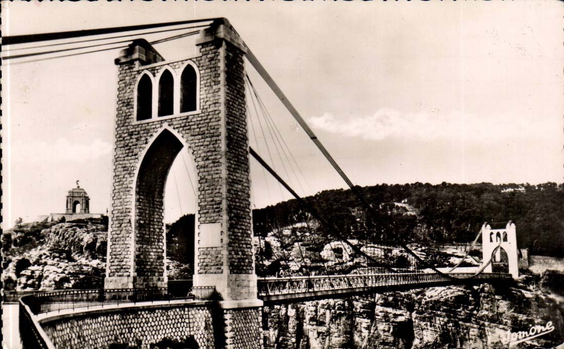 Algerie Constantine CPM Pont suspendu de Sidi M Cid Le monument aux morts