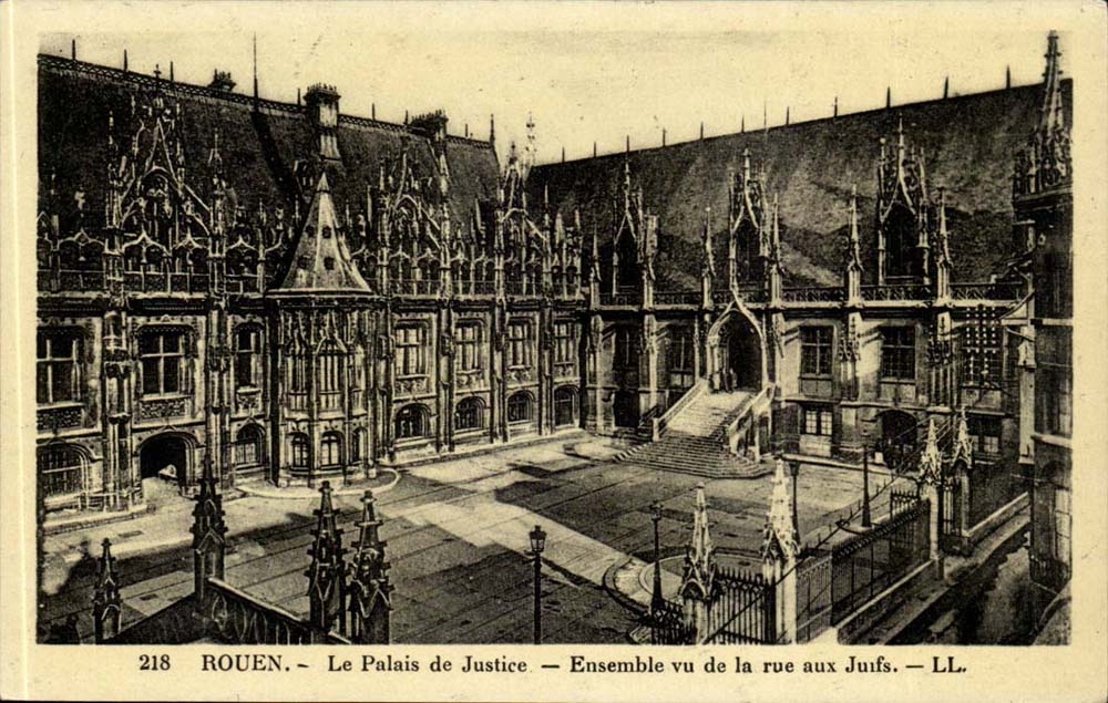 Rouen CPA Le palais de justice Ensemble vu de la rue aux Juifs