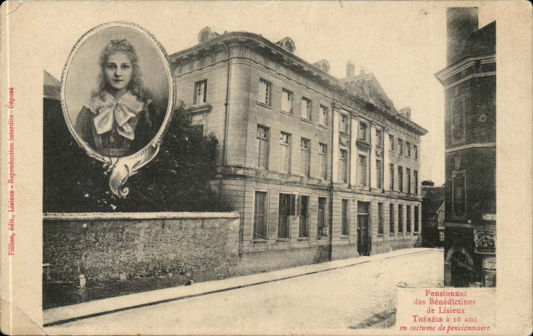 Pensionnat des Bénédictines de Lisieux — Thérèse à 10 ans en costume de pensionnaire — éditeur Fillion