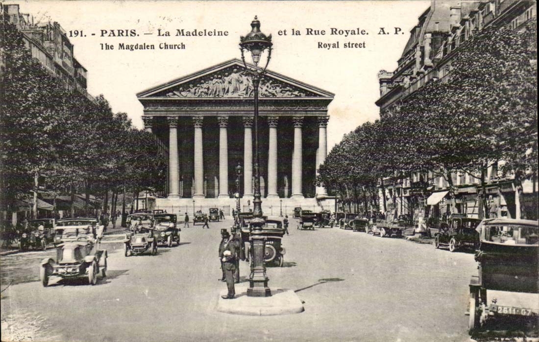 CPA Paris La Madeleine et la rue Royale
