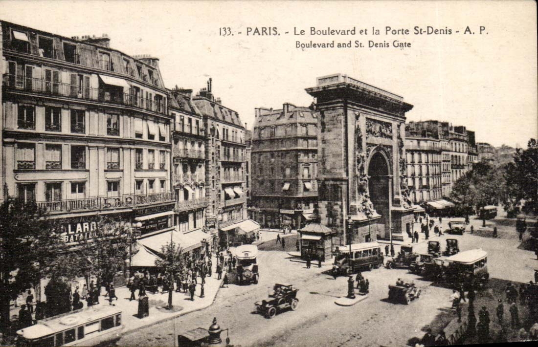 CPA Paris Le boulevard et la porte St Denis 