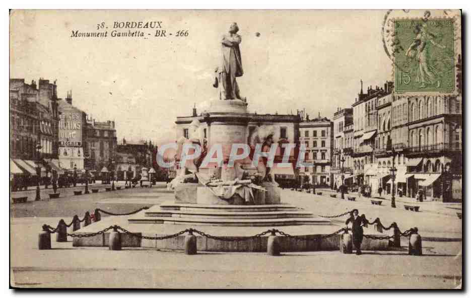 CPA Bordeaux Monument Gambetta