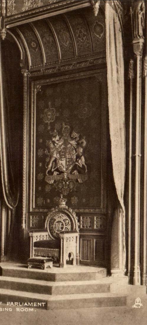 Great Britain London Londres CPA The houses of Parliament The king's robing room